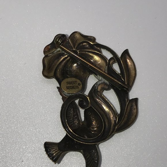 Vintage Sweet Secrets Flower and Bird Pin - Picture 2 of 3